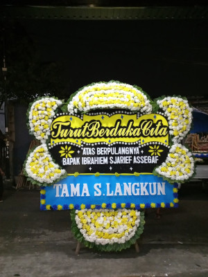 Papan Bunga Duka di Pino Raya