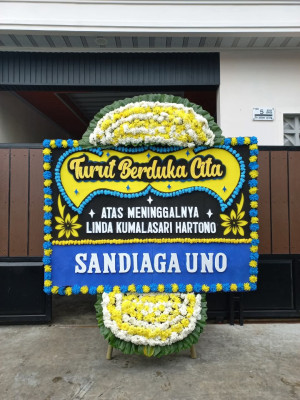 Papan Bunga Duka di Pino Raya